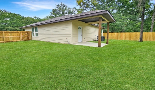 140 Mohican Trail, Mabank, TX 75156, 3 Bedrooms Bedrooms, ,2 BathroomsBathrooms,Residential,For Sale,140 Mohican Trail,107636