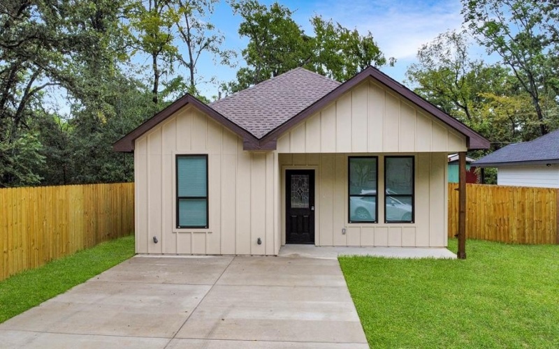 140 Mohican Trail, Mabank, TX 75156, 3 Habitaciones Habitaciones , ,2 BañosBaños,Residential,En Venta,140 Mohican Trail,107636