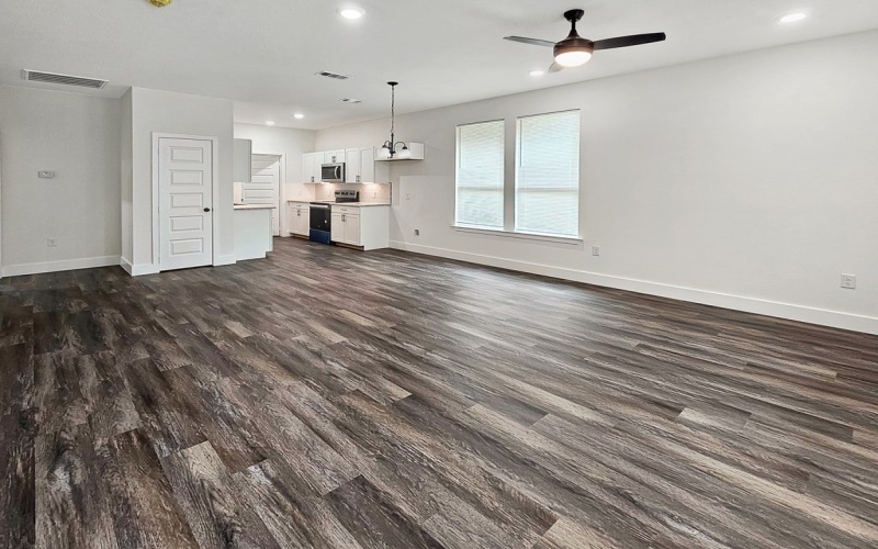 140 Mohican Trail, Mabank, TX 75156, 3 Habitaciones Habitaciones , ,2 BañosBaños,Residential,En Venta,140 Mohican Trail,107636