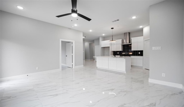4424 fatima Drive, Irving, TX 75062, 4 Bedrooms Bedrooms, ,3 BathroomsBathrooms,Residential,For Sale,4424 fatima Drive,20866738