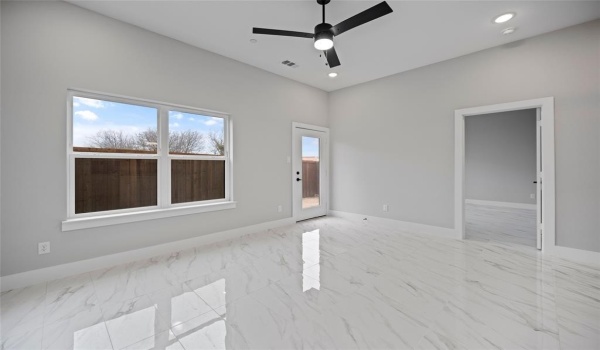 4424 fatima Drive, Irving, TX 75062, 4 Bedrooms Bedrooms, ,3 BathroomsBathrooms,Residential,For Sale,4424 fatima Drive,20866738