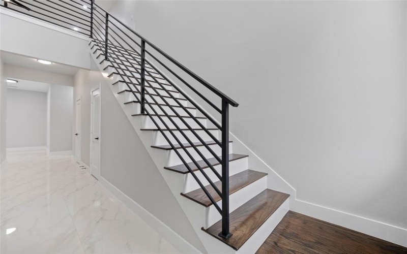 4424 fatima Drive, Irving, TX 75062, 4 Bedrooms Bedrooms, ,3 BathroomsBathrooms,Residential,For Sale,4424 fatima Drive,20866738