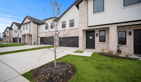 4424 fatima Drive, Irving, TX 75062, 4 Bedrooms Bedrooms, ,3 BathroomsBathrooms,Residential,For Sale,4424 fatima Drive,20866738