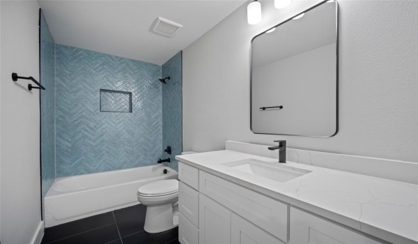 4424 fatima Drive, Irving, TX 75062, 4 Bedrooms Bedrooms, ,3 BathroomsBathrooms,Residential,For Sale,4424 fatima Drive,20866738