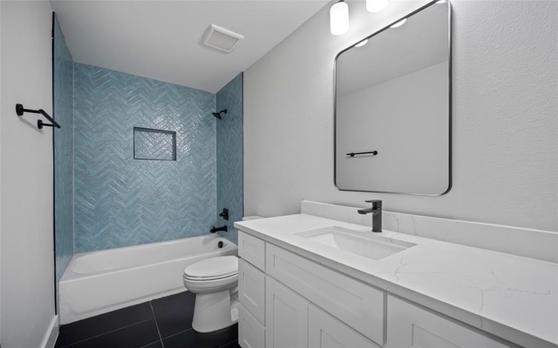 4424 fatima Drive, Irving, TX 75062, 4 Bedrooms Bedrooms, ,3 BathroomsBathrooms,Residential,For Sale,4424 fatima Drive,20866738
