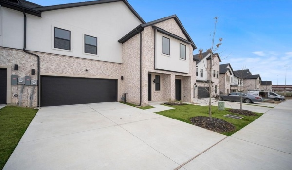 4424 fatima Drive, Irving, TX 75062, 4 Bedrooms Bedrooms, ,3 BathroomsBathrooms,Residential,For Sale,4424 fatima Drive,20866738