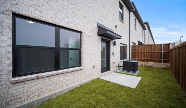 4424 fatima Drive, Irving, TX 75062, 4 Bedrooms Bedrooms, ,3 BathroomsBathrooms,Residential,For Sale,4424 fatima Drive,20866738