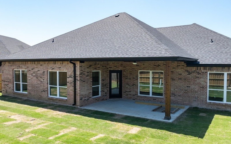 717 Cobblestone Cir, Mabank, TX 75147, 4 Bedrooms Bedrooms, ,2 BathroomsBathrooms,Residential,For Sale,717 Cobblestone Cir,108642