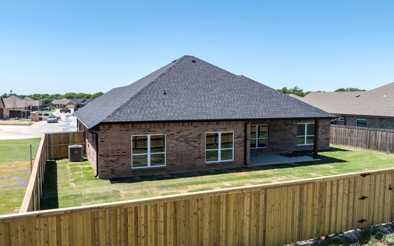 717 Cobblestone Cir, Mabank, TX 75147, 4 Bedrooms Bedrooms, ,2 BathroomsBathrooms,Residential,For Sale,717 Cobblestone Cir,108642
