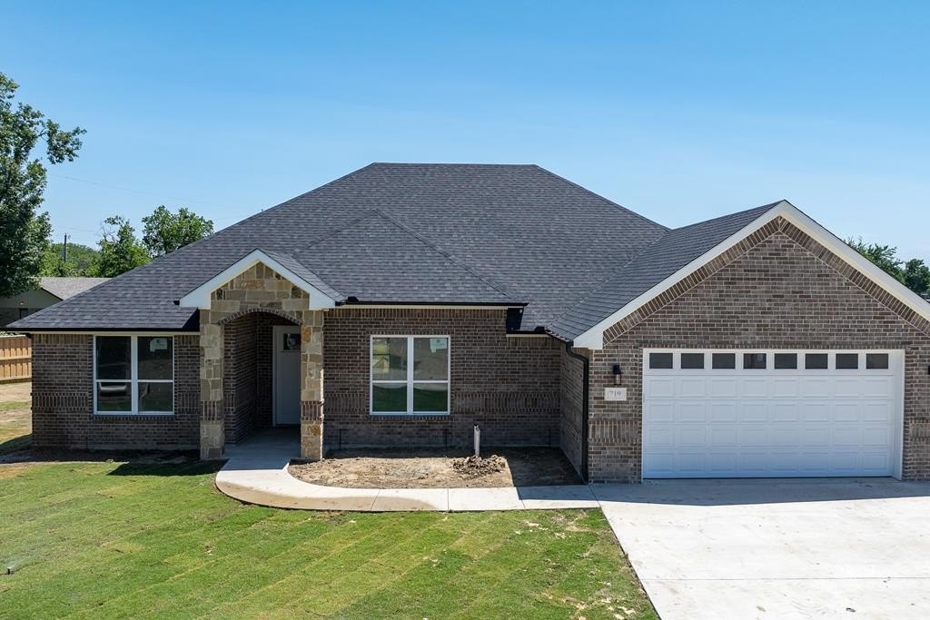 719 Cobblestone Cir, Mabank, TX 75147, 4 Bedrooms Bedrooms, ,3 BathroomsBathrooms,Residential,For Sale,719 Cobblestone Cir,108643