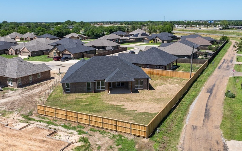 719 Cobblestone Cir, Mabank, TX 75147, 4 Bedrooms Bedrooms, ,3 BathroomsBathrooms,Residential,For Sale,719 Cobblestone Cir,108643