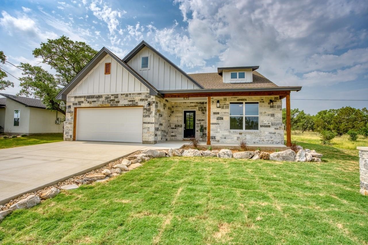 1611 White Tail, Horseshoe Bay, TX 78657, 3 Bedrooms Bedrooms, ,2 BathroomsBathrooms,Residential,For Sale,1611 White Tail,168241