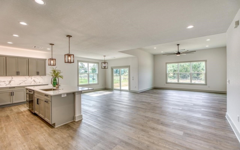 1611 White Tail, Horseshoe Bay, TX 78657, 3 Bedrooms Bedrooms, ,2 BathroomsBathrooms,Residential,For Sale,1611 White Tail,168241
