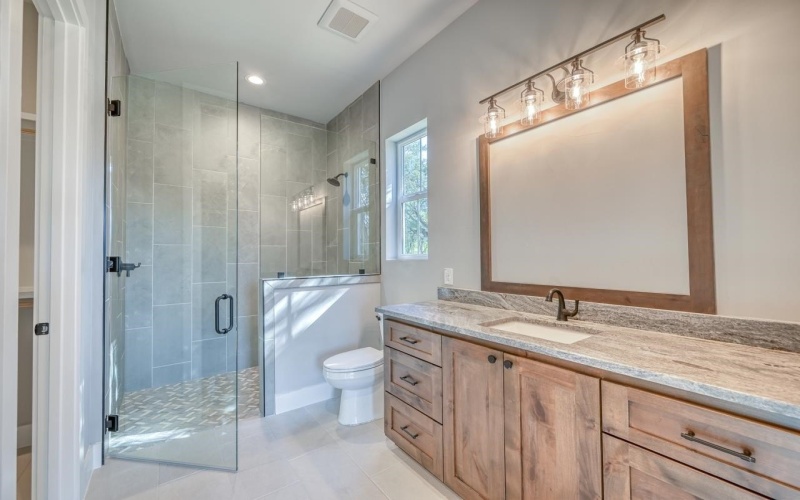 116 LOS ESCONDIDOS, Marble Falls, TX 78654, 4 Bedrooms Bedrooms, ,6 BathroomsBathrooms,Residential,For Sale,116 LOS ESCONDIDOS,169397