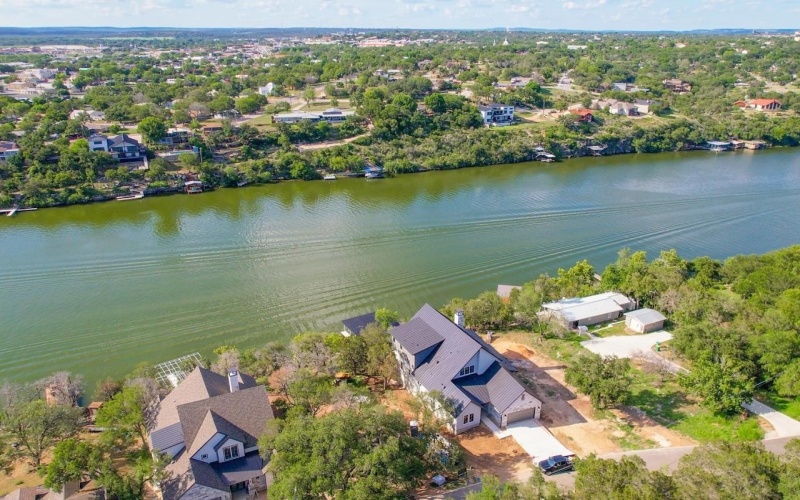 116 LOS ESCONDIDOS, Marble Falls, TX 78654, 4 Bedrooms Bedrooms, ,6 BathroomsBathrooms,Residential,For Sale,116 LOS ESCONDIDOS,169397