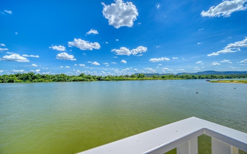 3208 River Oaks Drive, Kingsland, TX 78639, 6 Bedrooms Bedrooms, ,6 BathroomsBathrooms,Residential,For Sale,3208 River Oaks Drive,169412