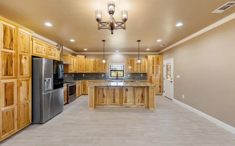 106 Bobcat Trail, Llano, TX 78643, 3 Bedrooms Bedrooms, ,2 BathroomsBathrooms,Residential,For Sale,106 Bobcat Trail,169912