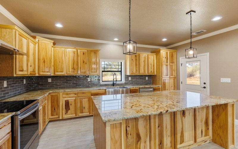 106 Bobcat Trail, Llano, TX 78643, 3 Bedrooms Bedrooms, ,2 BathroomsBathrooms,Residential,For Sale,106 Bobcat Trail,169912