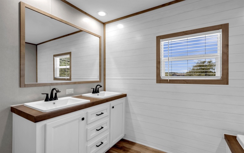 162 Julie Lane Lane, Kingsland, TX 78639, 3 Bedrooms Bedrooms, ,2 BathroomsBathrooms,Residential,For Sale,162 Julie Lane Lane,169955