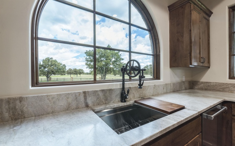 107 La Serena Loop, Horseshoe Bay, TX 78657, 4 Bedrooms Bedrooms, ,5 BathroomsBathrooms,Residential,For Sale,107 La Serena Loop,170298