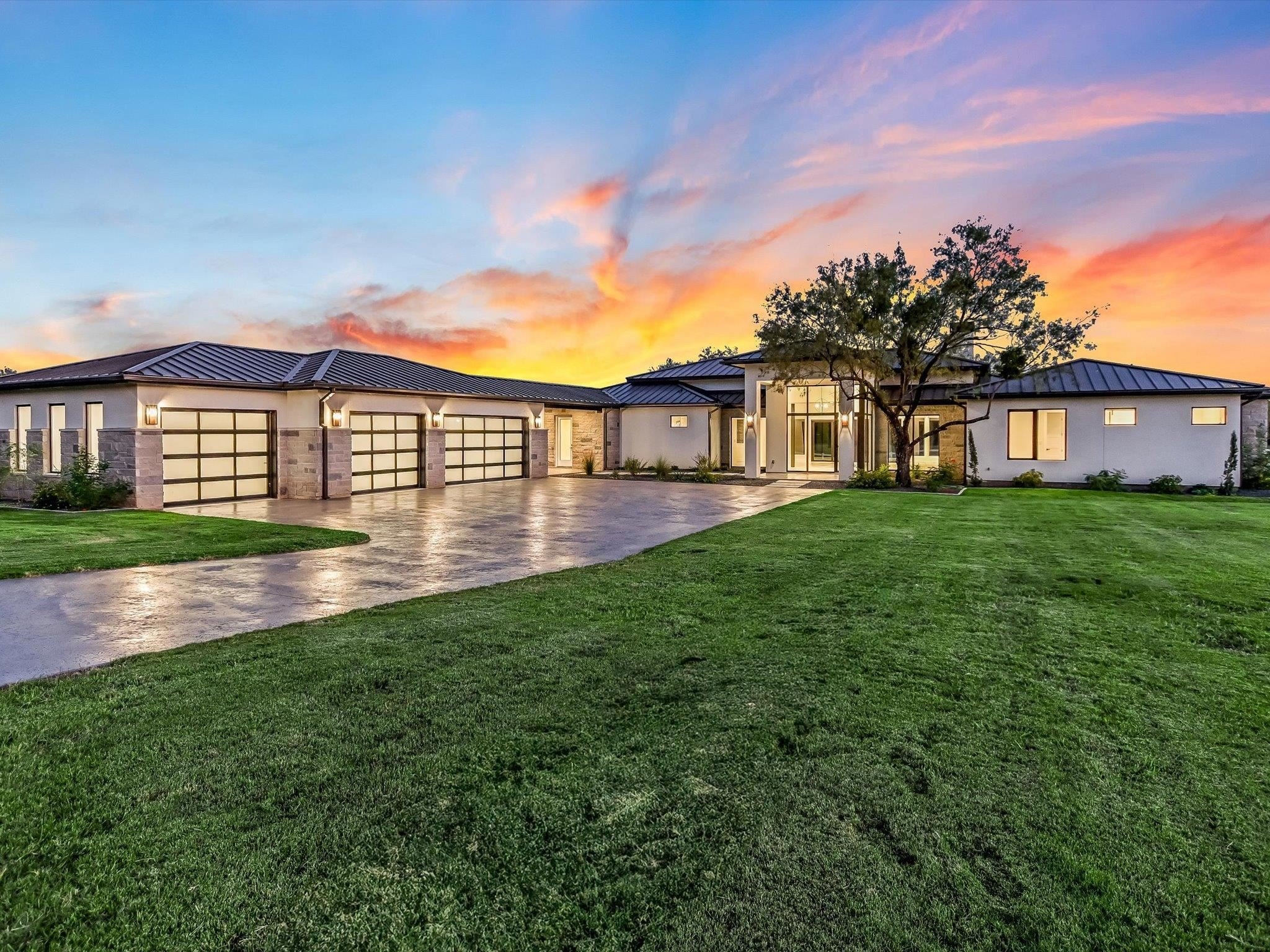 172 Westgate Loop, Horseshoe Bay, TX 78657, 4 Bedrooms Bedrooms, ,3 BathroomsBathrooms,Residential,For Sale,172 Westgate Loop,170463