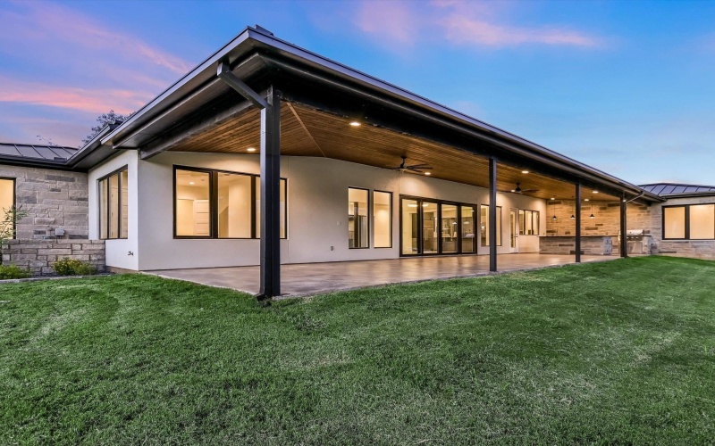 172 Westgate Loop, Horseshoe Bay, TX 78657, 4 Bedrooms Bedrooms, ,3 BathroomsBathrooms,Residential,For Sale,172 Westgate Loop,170463
