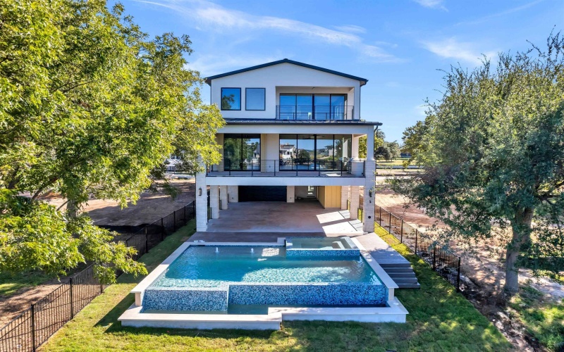 525 Lake Street, Kingsland, TX 78639, 6 Bedrooms Bedrooms, ,7 BathroomsBathrooms,Residential,For Sale,525 Lake Street,170726