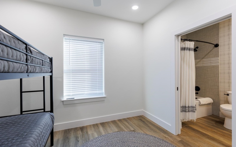 241 Lazy Oaks Lane, Kingsland, TX 78639-0000, 9 Bedrooms Bedrooms, ,9 BathroomsBathrooms,Residential,For Sale,241 Lazy Oaks Lane,170918
