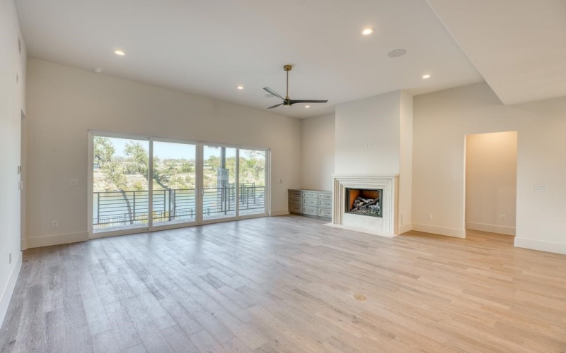 112 Los Escondidos, Marble Falls, TX 78654, 5 Bedrooms Bedrooms, ,6 BathroomsBathrooms,Residential,For Sale,112 Los Escondidos,171291