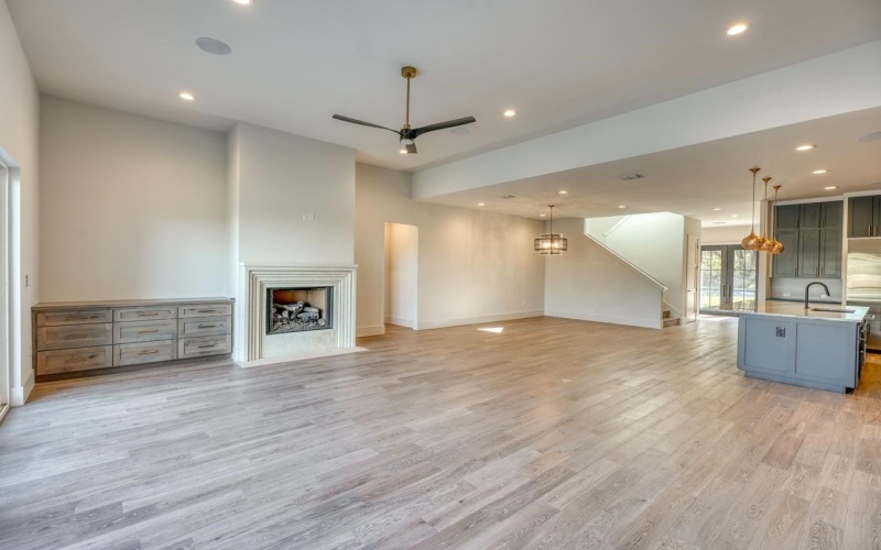112 Los Escondidos, Marble Falls, TX 78654, 5 Bedrooms Bedrooms, ,6 BathroomsBathrooms,Residential,For Sale,112 Los Escondidos,171291