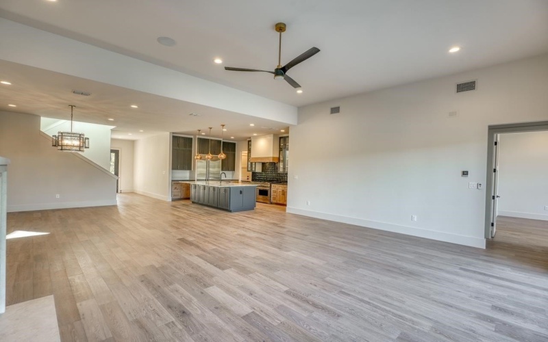 112 Los Escondidos, Marble Falls, TX 78654, 5 Bedrooms Bedrooms, ,6 BathroomsBathrooms,Residential,For Sale,112 Los Escondidos,171291