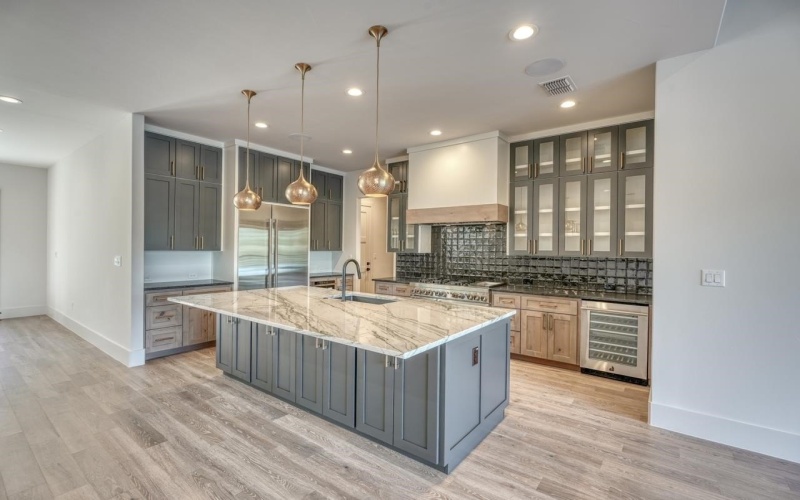 112 Los Escondidos, Marble Falls, TX 78654, 5 Bedrooms Bedrooms, ,6 BathroomsBathrooms,Residential,For Sale,112 Los Escondidos,171291