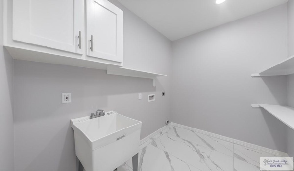 4716 KALINGA LN, BROWNSVILLE, TX 78521, 3 Bedrooms Bedrooms, ,2 BathroomsBathrooms,Residential,For Sale,4716 KALINGA LN,29751144