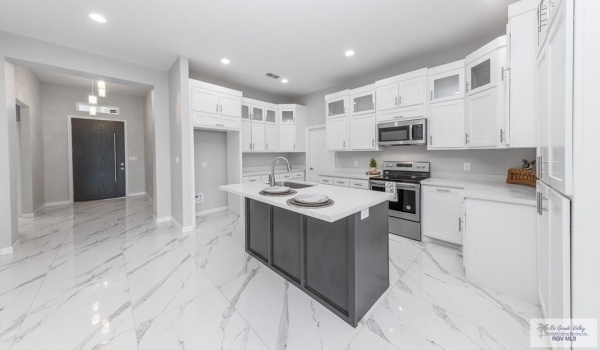 4716 KALINGA LN, BROWNSVILLE, TX 78521, 3 Bedrooms Bedrooms, ,2 BathroomsBathrooms,Residential,For Sale,4716 KALINGA LN,29751144