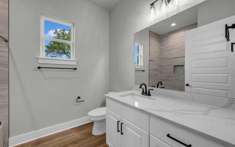 113 NE Cobblestone Lane, Burnet, TX 78611, 5 Habitaciones Habitaciones , ,2 BañosBaños,Residential,En Venta,113 NE Cobblestone Lane,171379