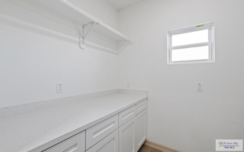 16647 NAPPER LN #1, HARLINGEN, TX 78552, 3 Habitaciones Habitaciones , ,2 BañosBaños,Residential,En Venta,16647 NAPPER LN,29753333