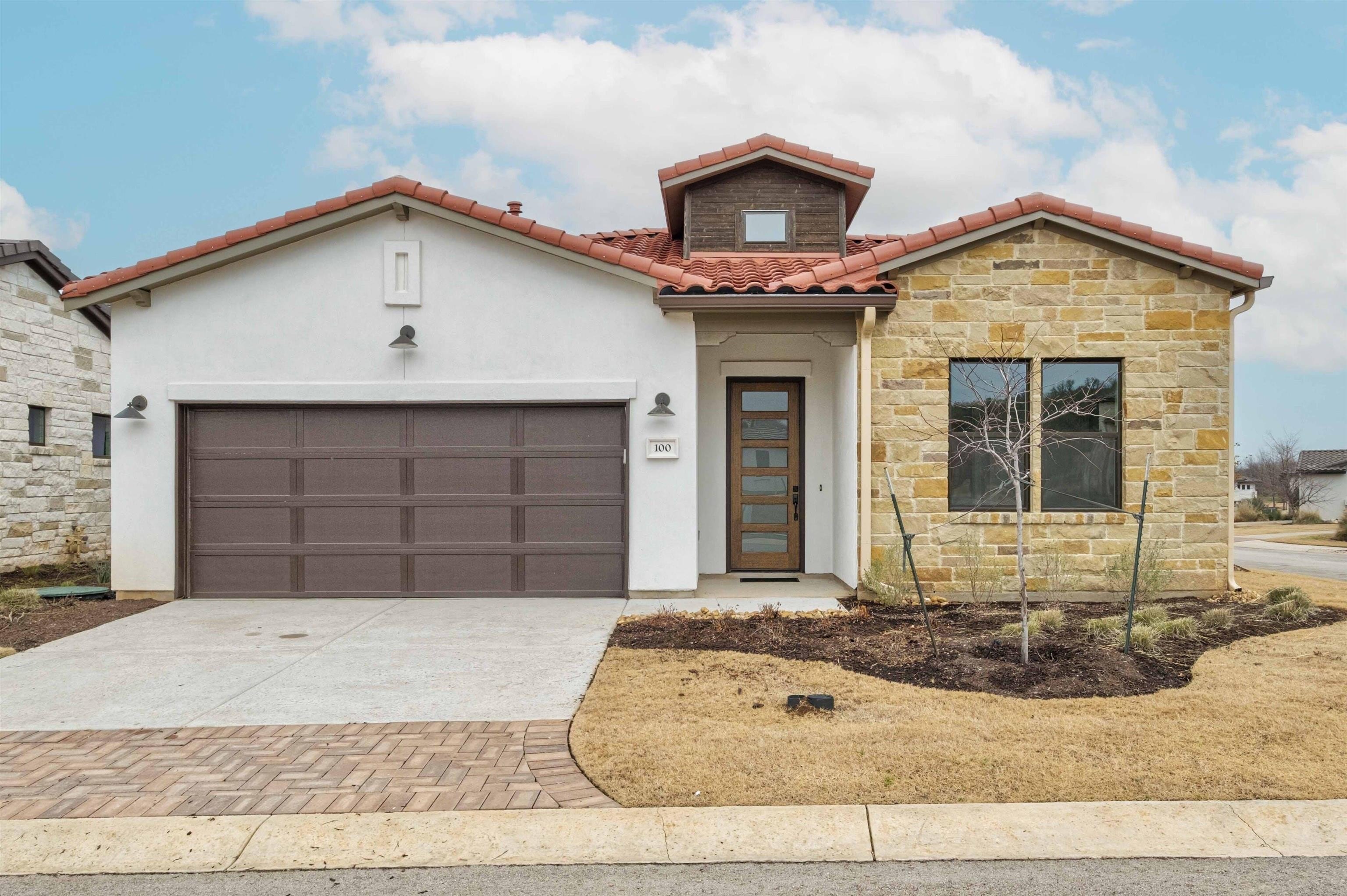 100 Lucia, Horseshoe Bay, TX 78657, 3 Bedrooms Bedrooms, ,2 BathroomsBathrooms,Residential,For Sale,100 Lucia,171443