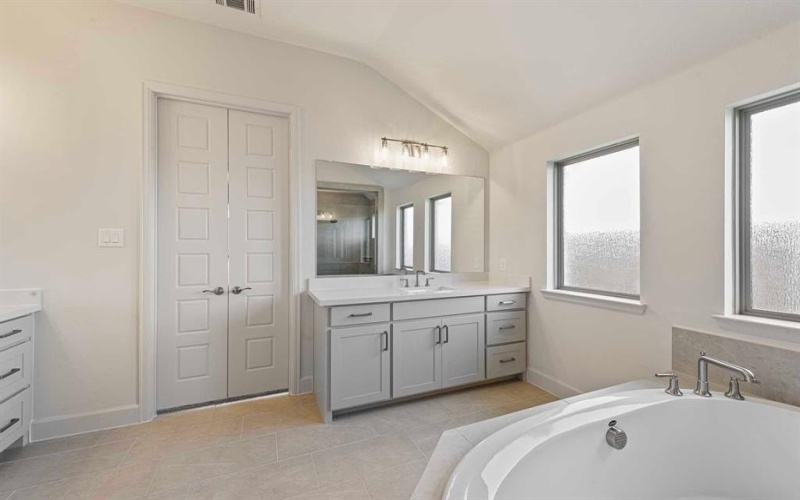 1814 Terraces Boulevard, Rockwall, TX 75087, 4 Bedrooms Bedrooms, ,3 BathroomsBathrooms,Residential,For Sale,1814 Terraces Boulevard,20868848