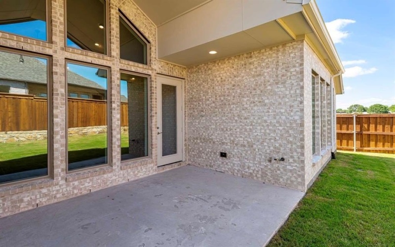 1814 Terraces Boulevard, Rockwall, TX 75087, 4 Bedrooms Bedrooms, ,3 BathroomsBathrooms,Residential,For Sale,1814 Terraces Boulevard,20868848
