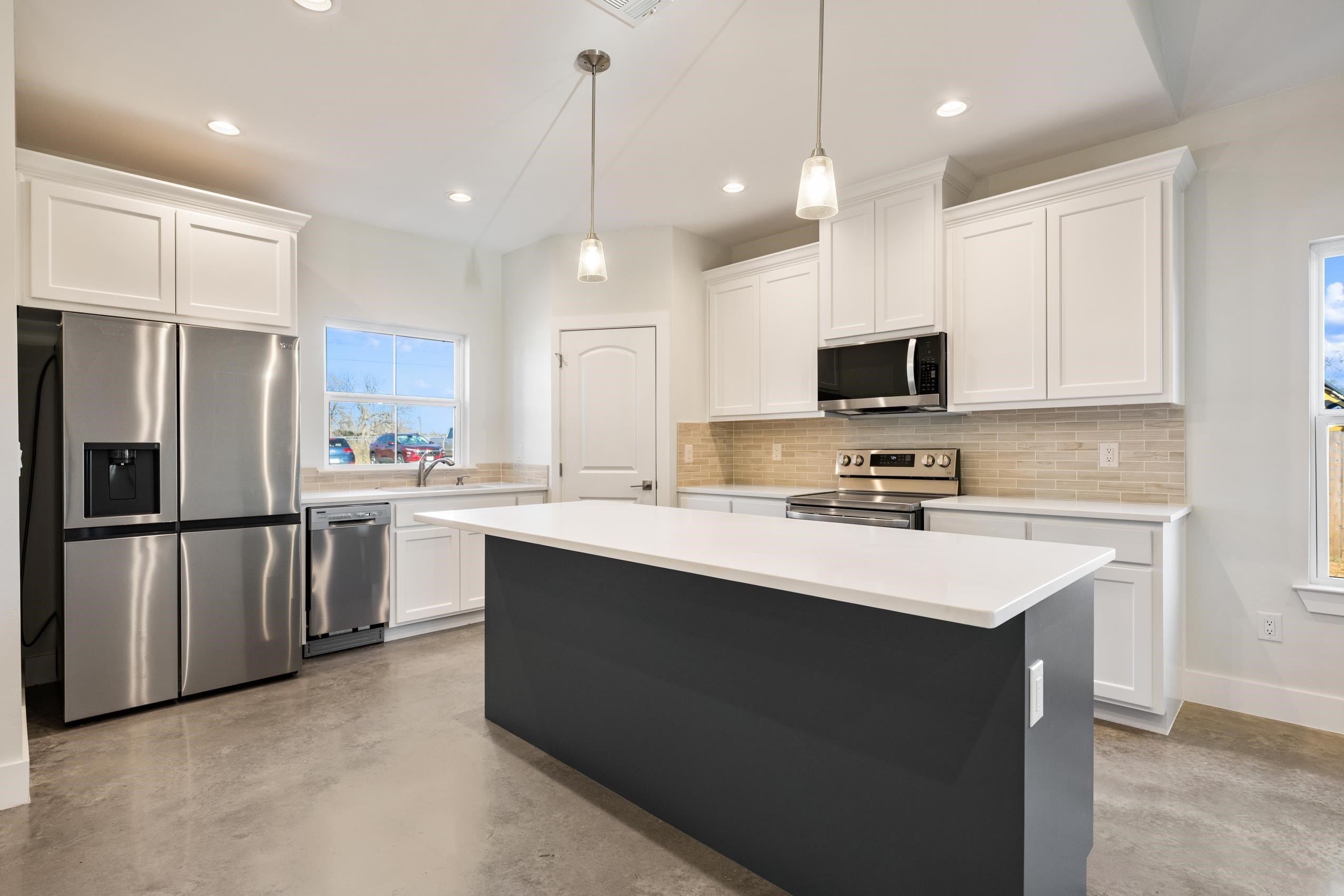221 Norwood Dr Drive, Granite Shoals, TX 78654, 3 Bedrooms Bedrooms, ,2 BathroomsBathrooms,Residential,For Sale,221 Norwood Dr Drive,171531