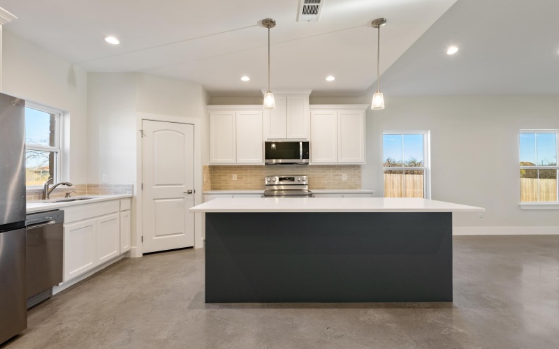 221 Norwood Dr Drive, Granite Shoals, TX 78654, 3 Bedrooms Bedrooms, ,2 BathroomsBathrooms,Residential,For Sale,221 Norwood Dr Drive,171531