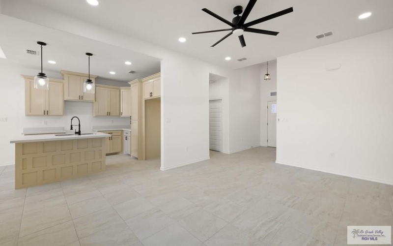 428 N LEON AVE, ELSA, TX 78543, 3 Bedrooms Bedrooms, ,2 BathroomsBathrooms,Residential,For Sale,428 N LEON AVE,29757534