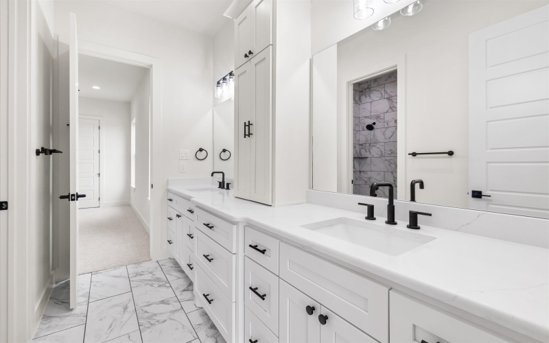 306 Interlaken Street, Fredericksburg, TX 78624, 5 Bedrooms Bedrooms, ,3 BathroomsBathrooms,Residential,For Sale,306 Interlaken Street,171604