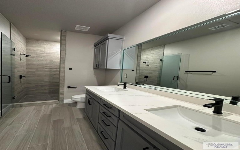 3406 KELSEY CT., HARLINGEN, TX 78550, 5 Bedrooms Bedrooms, ,3 BathroomsBathrooms,Residential,For Sale,3406 KELSEY CT.,29758327