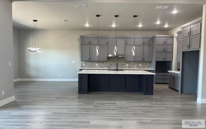 3406 KELSEY CT., HARLINGEN, TX 78550, 5 Bedrooms Bedrooms, ,3 BathroomsBathrooms,Residential,For Sale,3406 KELSEY CT.,29758327