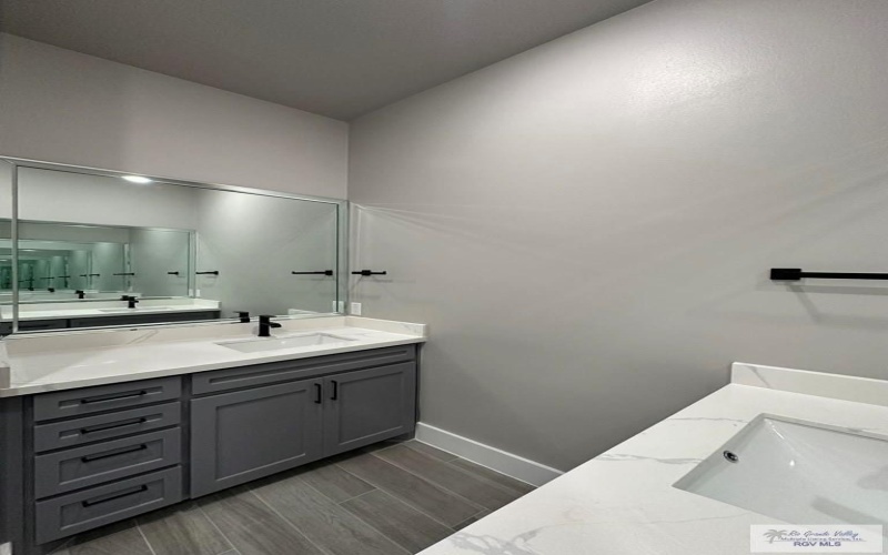 3406 KELSEY CT., HARLINGEN, TX 78550, 5 Bedrooms Bedrooms, ,3 BathroomsBathrooms,Residential,For Sale,3406 KELSEY CT.,29758327