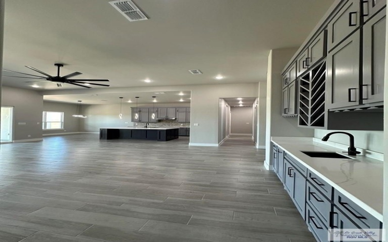 3406 KELSEY CT., HARLINGEN, TX 78550, 5 Bedrooms Bedrooms, ,3 BathroomsBathrooms,Residential,For Sale,3406 KELSEY CT.,29758327