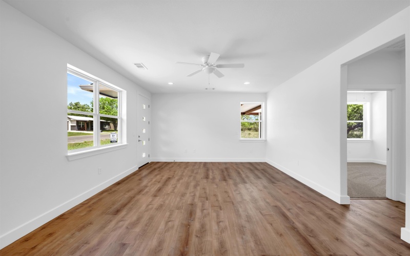1701 Lakewood, Kingsland, TX 78639, 3 Bedrooms Bedrooms, ,2 BathroomsBathrooms,Residential,For Sale,1701 Lakewood,171644