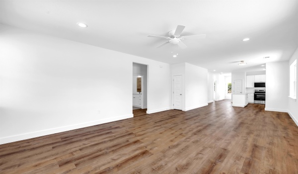 1701 Lakewood, Kingsland, TX 78639, 3 Bedrooms Bedrooms, ,2 BathroomsBathrooms,Residential,For Sale,1701 Lakewood,171644