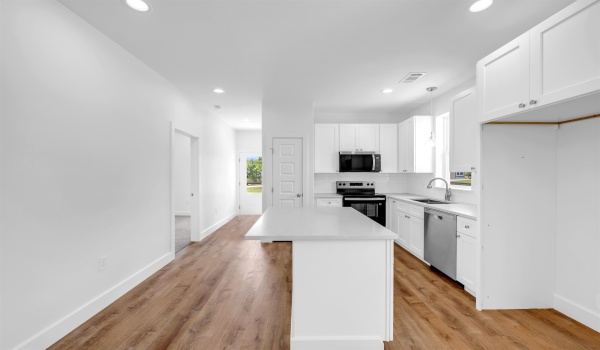1701 Lakewood, Kingsland, TX 78639, 3 Bedrooms Bedrooms, ,2 BathroomsBathrooms,Residential,For Sale,1701 Lakewood,171644